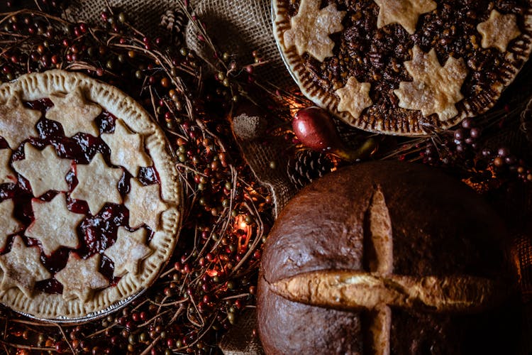 Baked Brown Bread And Pies