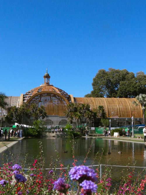 Free Stunning view of San Diego's iconic Botanical Building reflected in a serene pond. Stock Photo