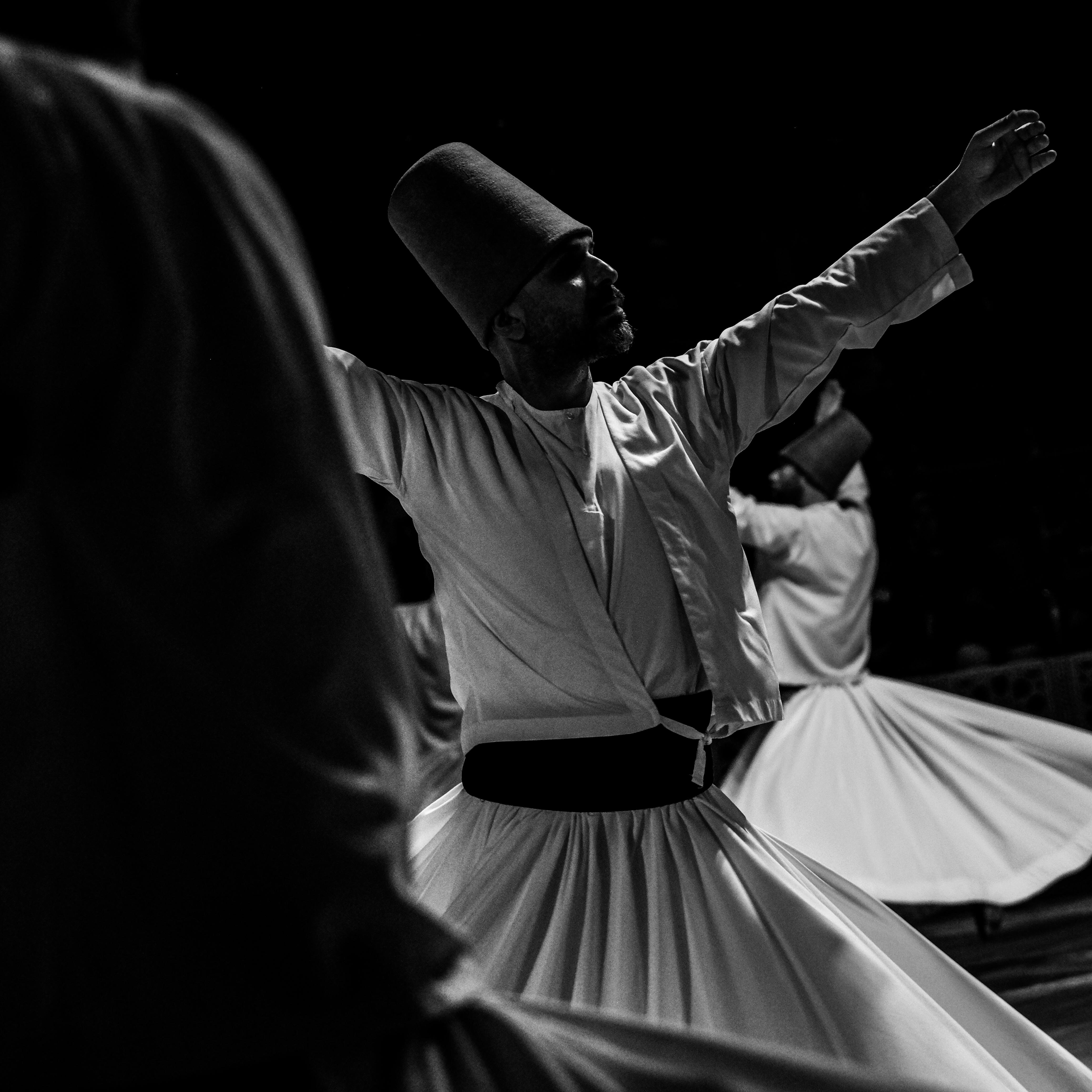 Sejarah Singkat Whirling Dervishes