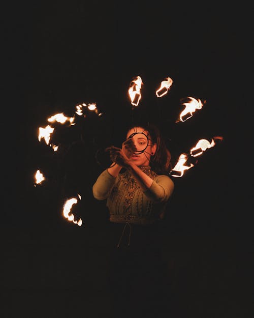 Imagine de stoc gratuită din atrăgător, dansator de foc, femeie