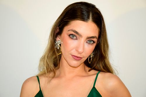 Makeup Looks With Green Dress Photos, Download The BEST Free Makeup Looks With Green Dress Stock Photos & HD Images Makeup Looks With Green Dress Photos, Download The BEST Free Makeup Looks With Green Dress Stock Photos & HD Images