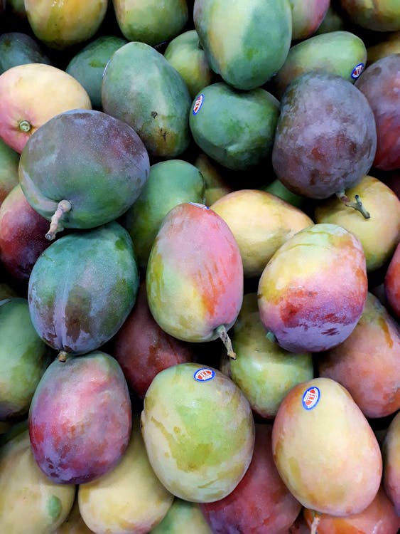 Assorted-color Mangoes