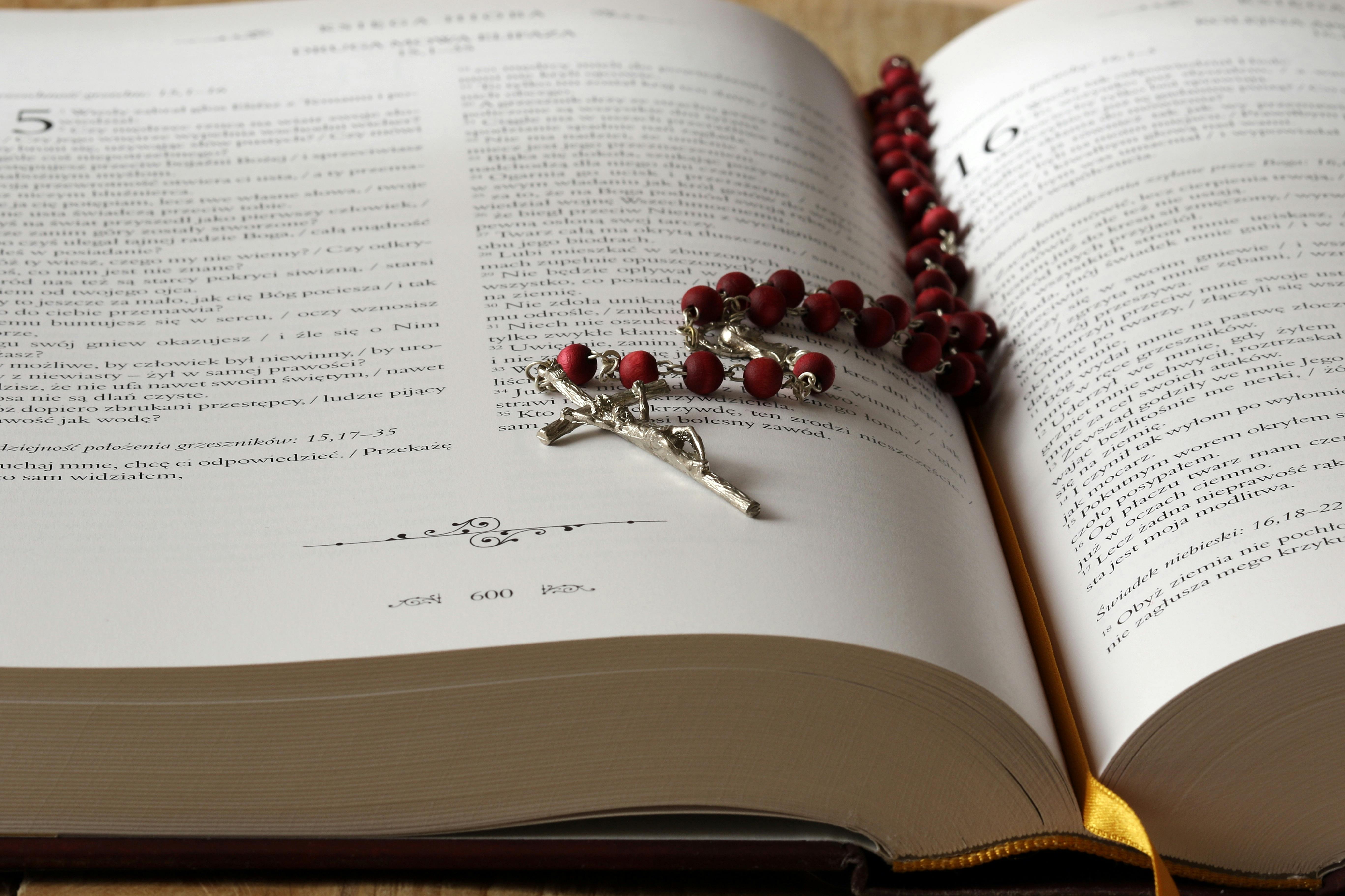 45,628+ Rosary Beads Pictures | Download Free Images on Unsplash