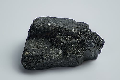 黑色的石頭