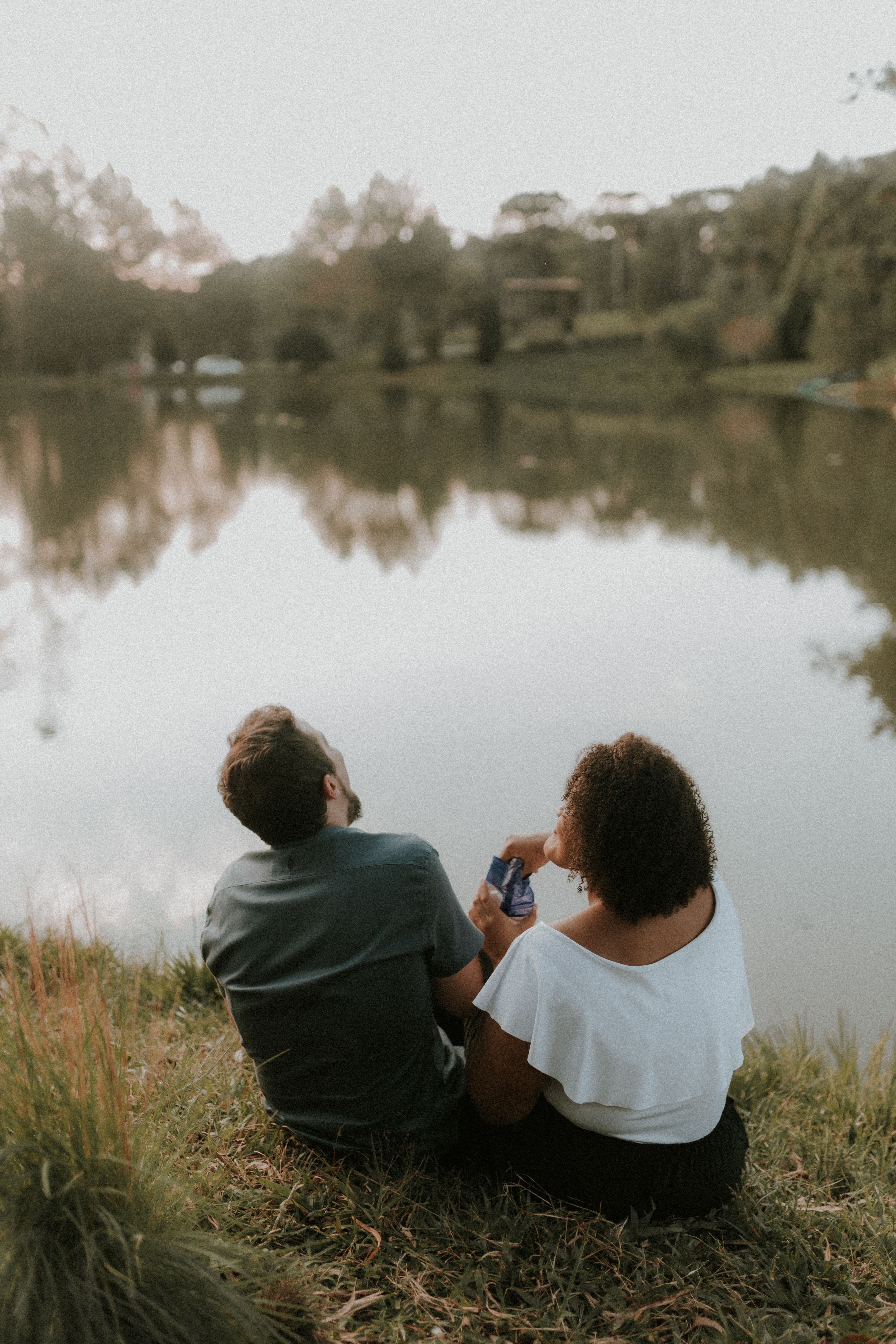 Couple Sitting Lake Landscape Retro Vintage - Personalized Poster - An
