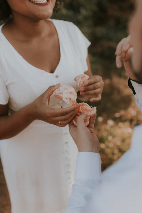 Immagine gratuita di cibo, coppia, donna