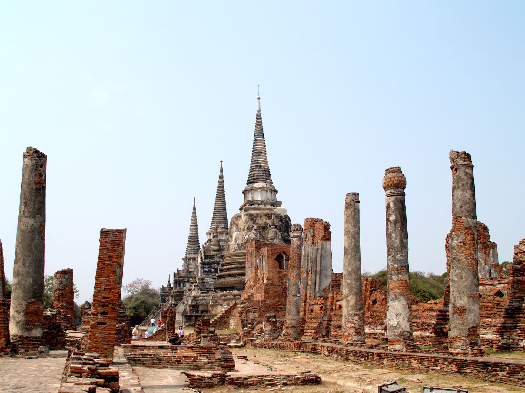 Ruined chedis of Wat Phra Si Sanphet at sunset in Ayutthaya