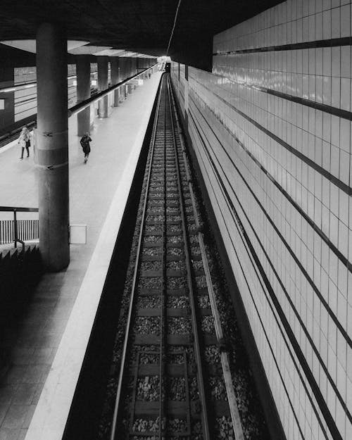 Foto d'estoc gratuïta de andana, arquitectura, blanc i negre