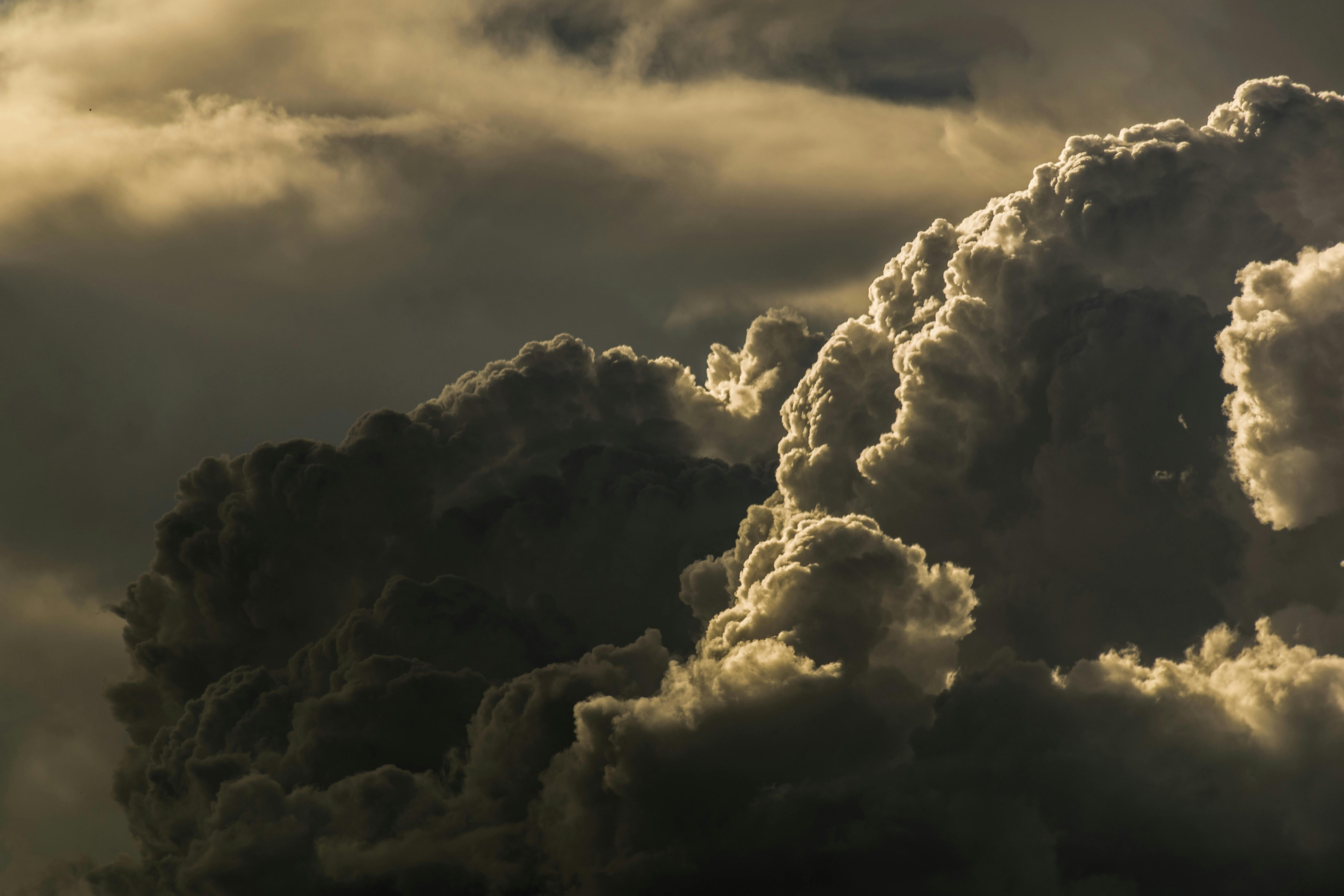 Kostenloses Foto zum Thema: bewölkt, dramatisch, dunkle wolken