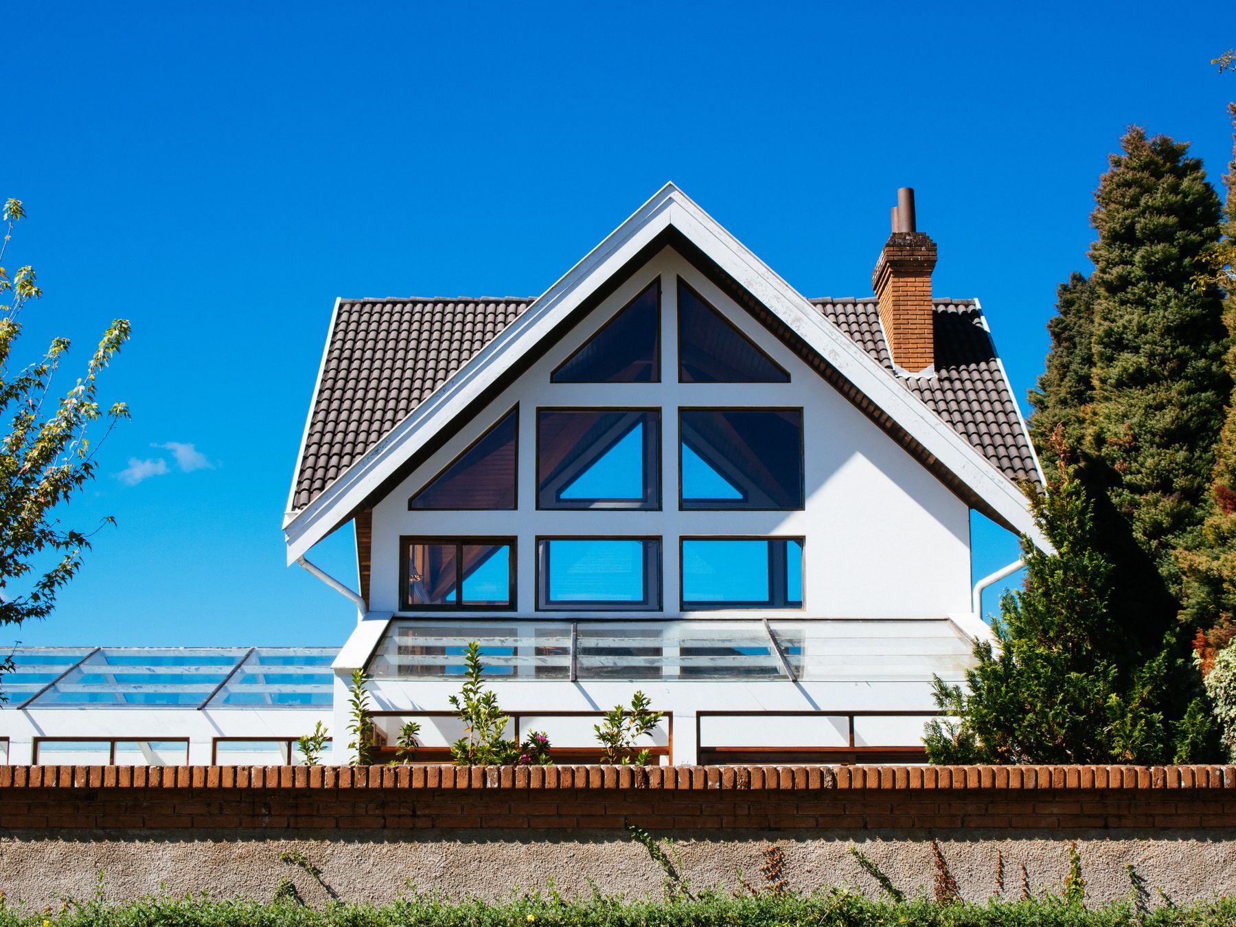 Yardley — professional movers carrying furniture on a house move