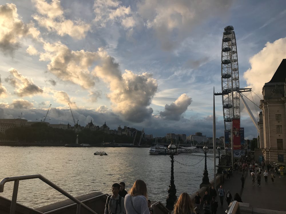 特斯拉 FSD 訂閱制如何重塑 2026 年自動駕駛市場?Elon Musk 的軟體變現策略深度剖析 特斯拉 FSD 訂閱制如何重塑 2026 年自動駕駛市場?Elon Musk 的軟體變現策略深度剖析