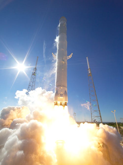 Free stock photo of cosmos, discovery, falcon 9