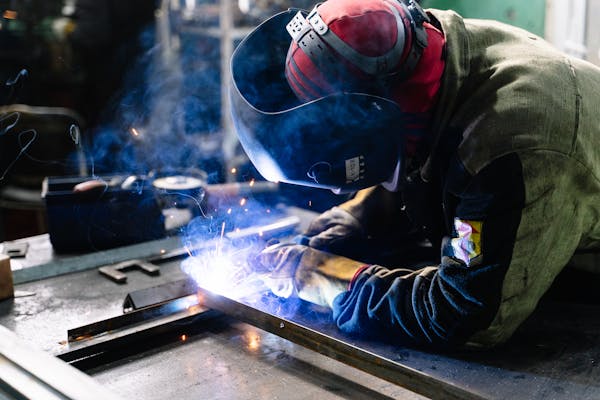 What is Cobot Welding? Unlocking the Benefits and Cost Savings of Automated Welding