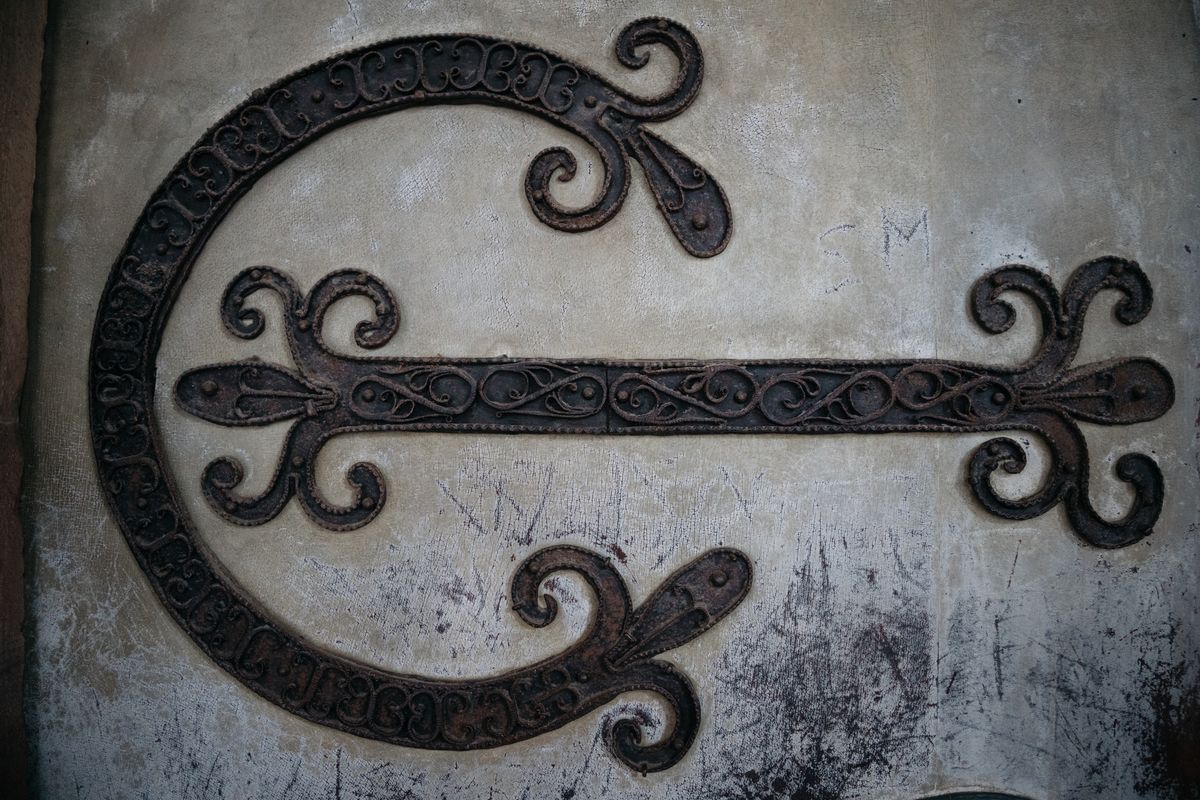 The Celtic Cross: Spiritual Depth With Artistic Presence