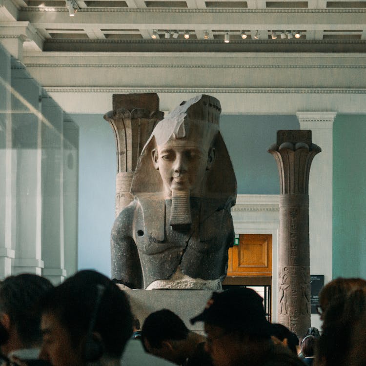 Free King Tut Head Bust in Museum Stock Photo