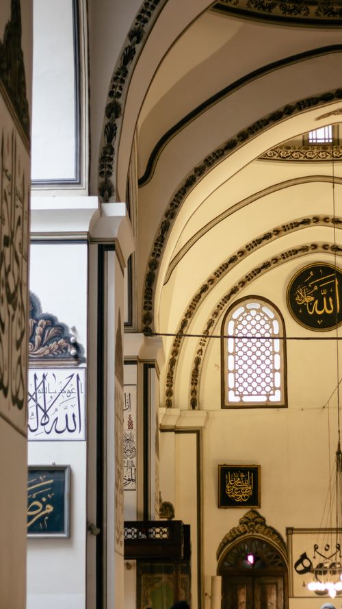 Free Explore the beautiful Ottoman architecture inside the Grand Mosque of Bursa, Türkiye. Stock Photo