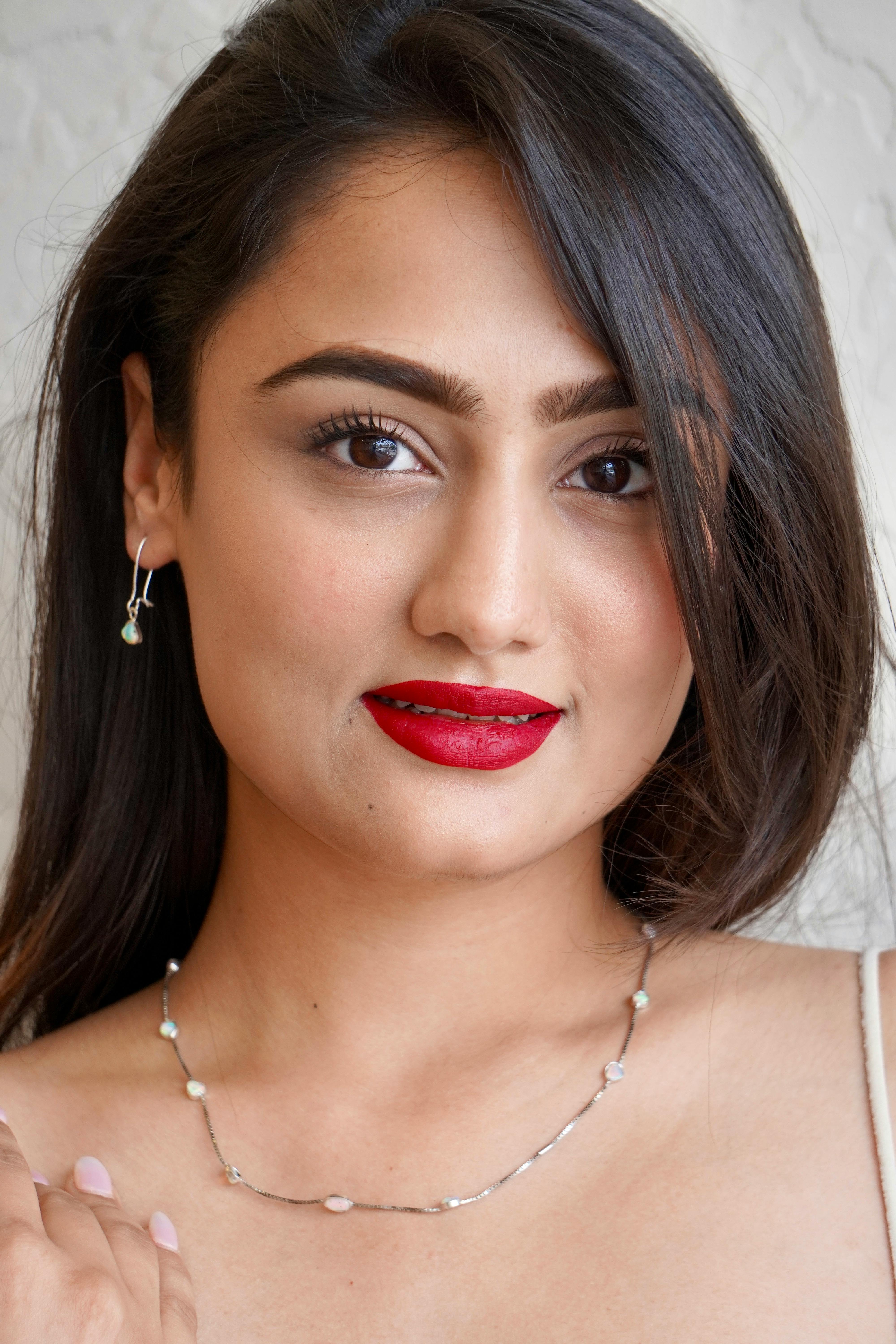 model in silver jewelry with crystals