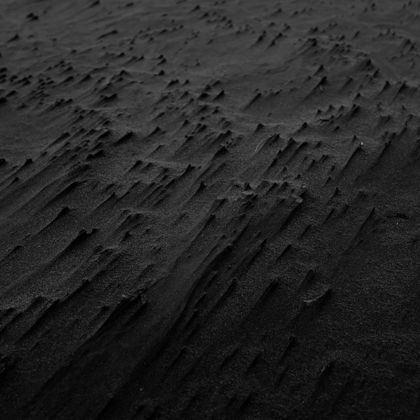 black wallpaper