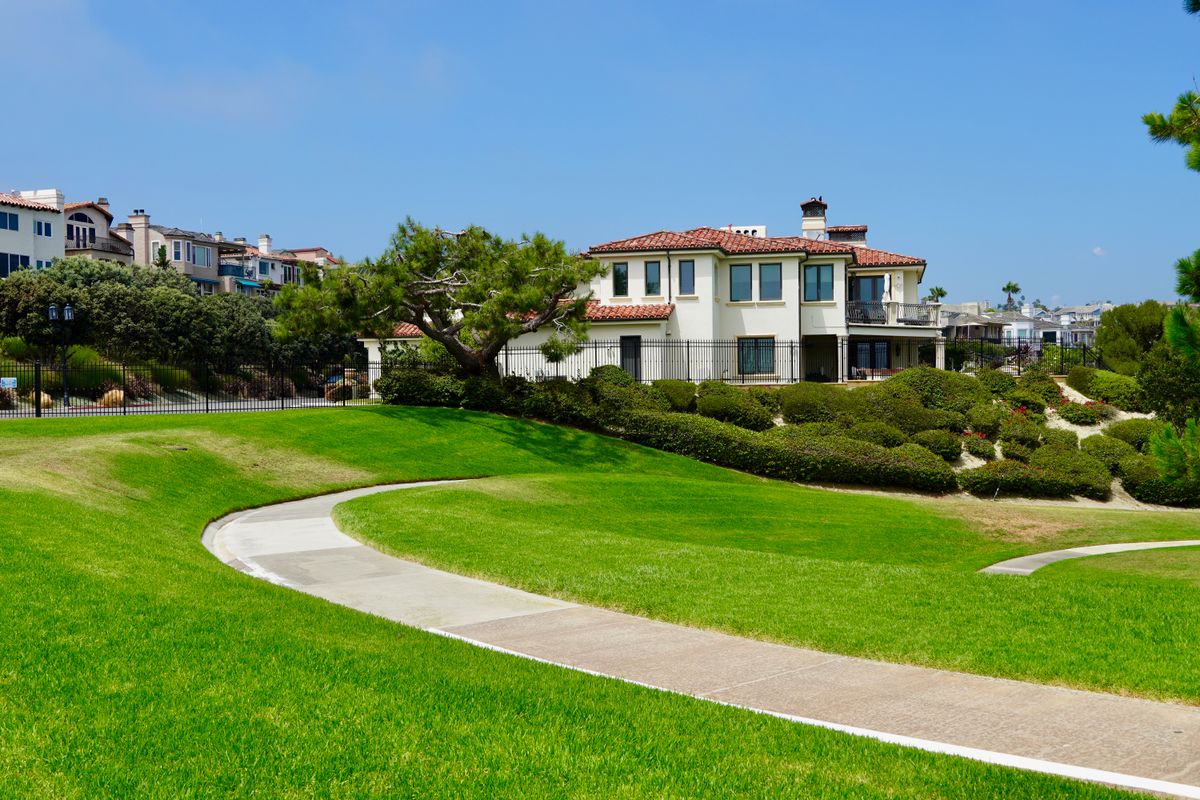 Room to grow in Noe Valley — illustrative stock photograph