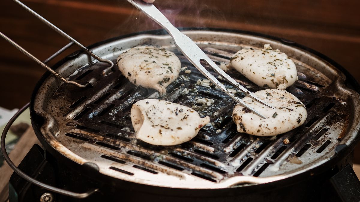 Guide dachat des meilleurs barbecues à charbon pour moins de 150€