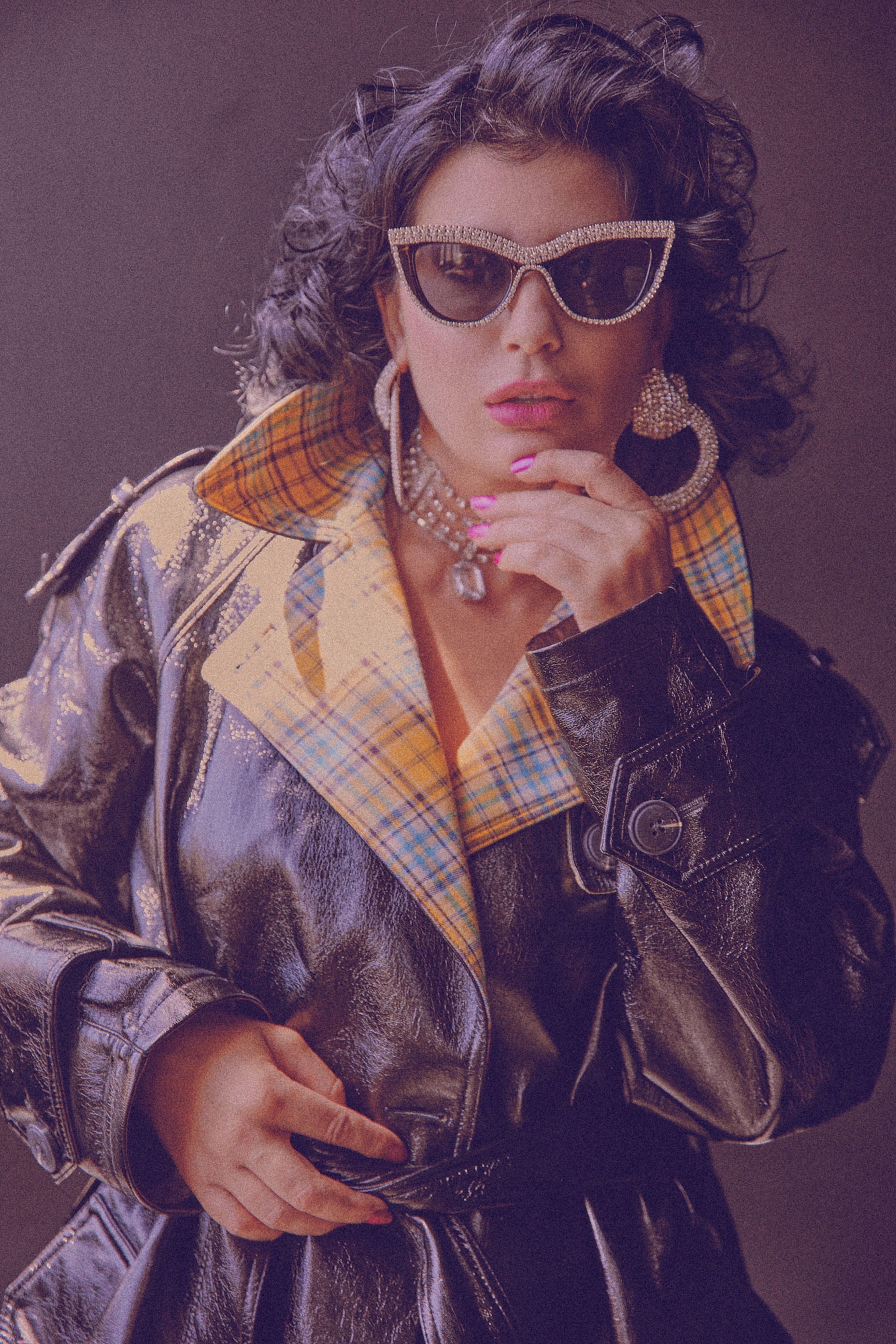 A woman in sunglasses and a leather jacket · Free Stock Photo