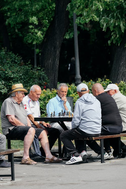 Základová fotografie zdarma na téma dospělý, důchodce, lavička