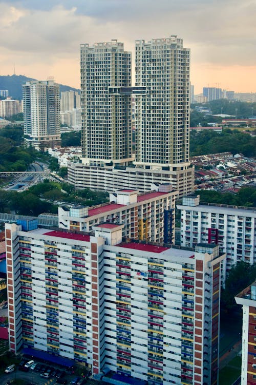 gökdelenler, kuala Lumpur, şehir manzarası içeren Ücretsiz stok fotoğraf