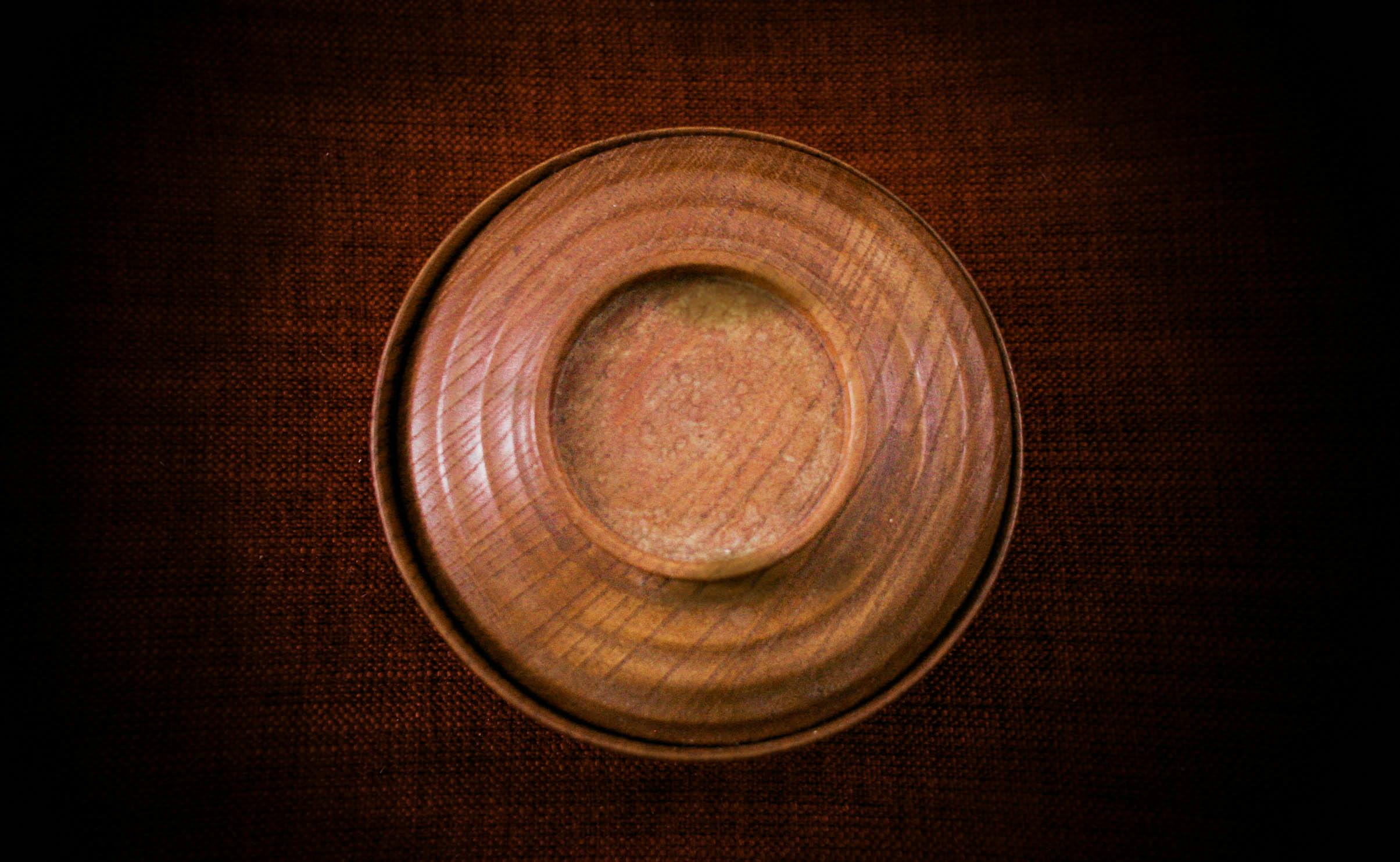 Round Brown Saucer · Free Stock Photo