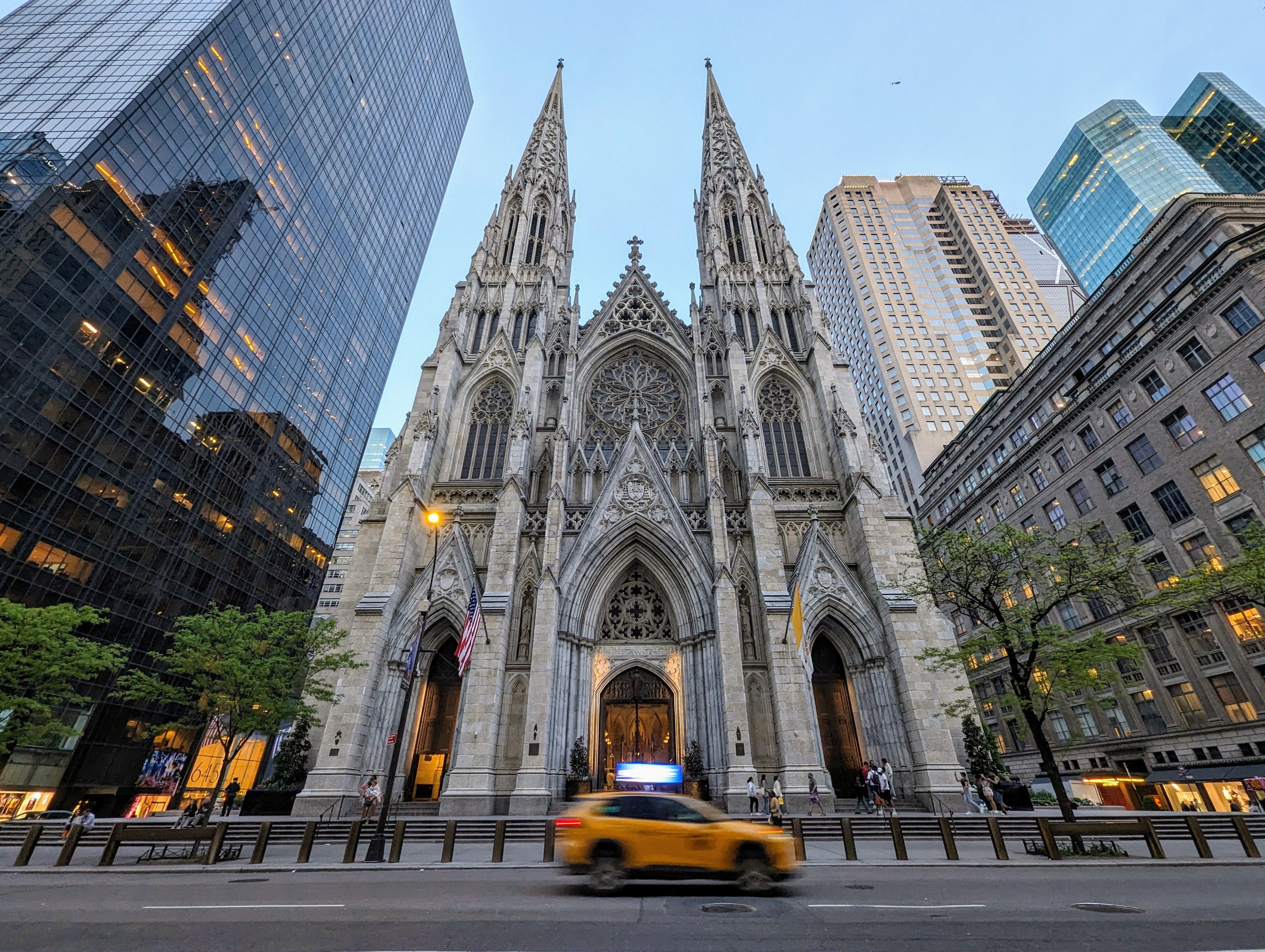 st-patricks-cathedral-in-new-york-free-stock-photo