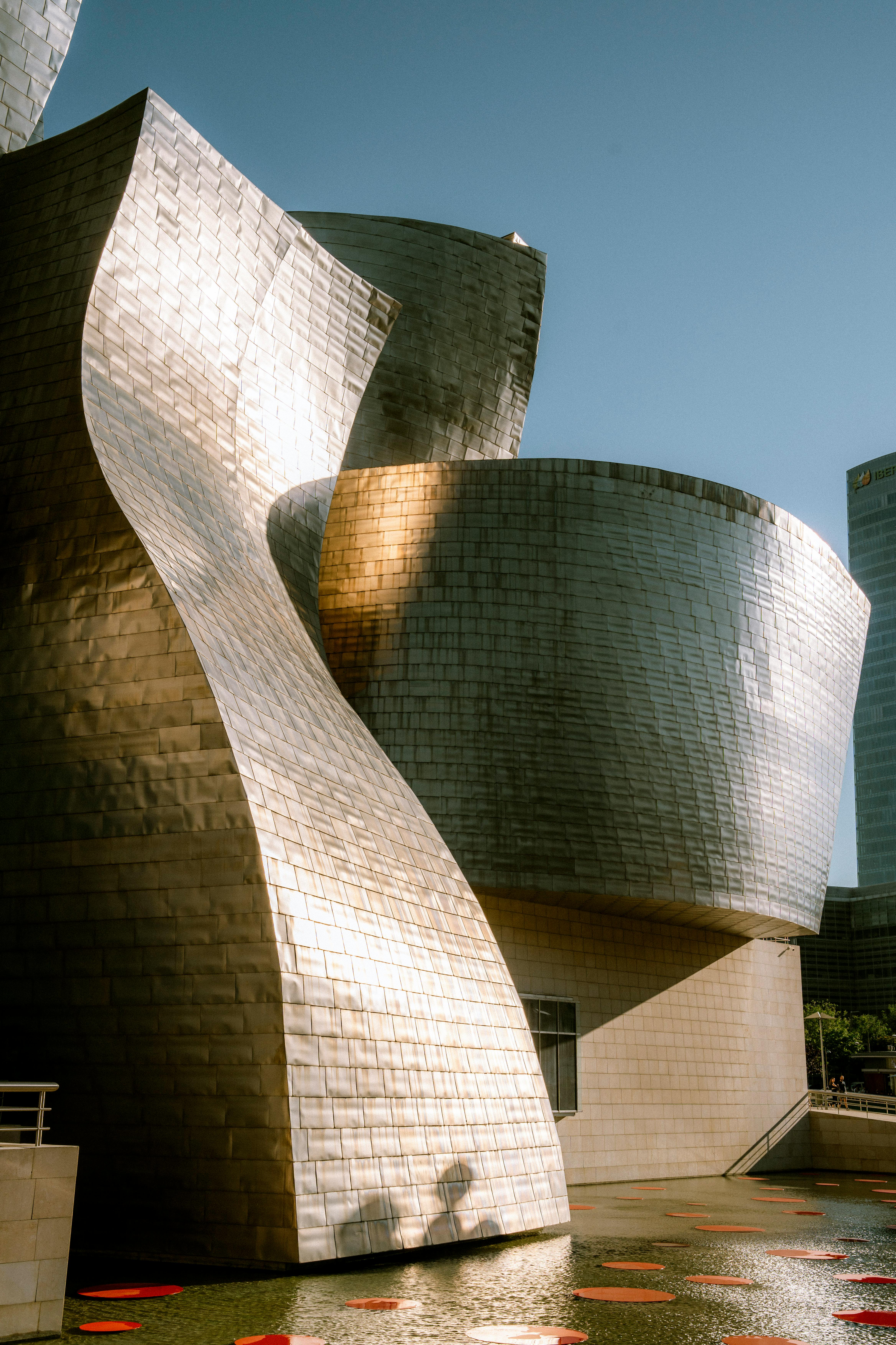 Close-up of the Guggenheim Museum Bilbao showcasing its modern and iconic architectural curves.
