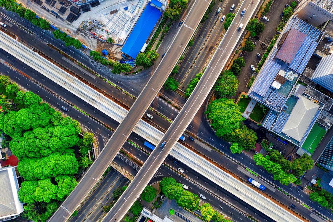 Fotografia Aérea De Edifícios E Veículos