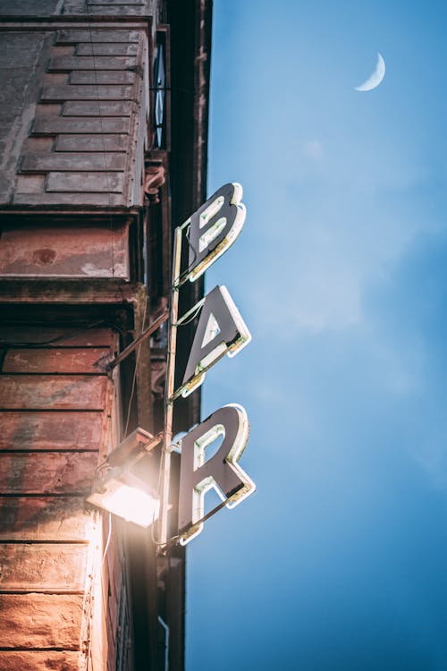 Bar Sigange under Blue Sky 