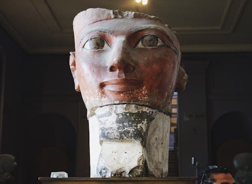 免费 埃及神庙博物馆博物馆内雕像 素材图片