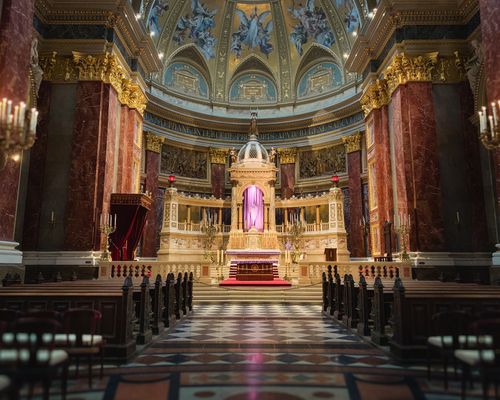 Free Stunning view of the ornate interior of St. Stephen's Basilica in Budapest, showcasing its grandeur. Stock Photo