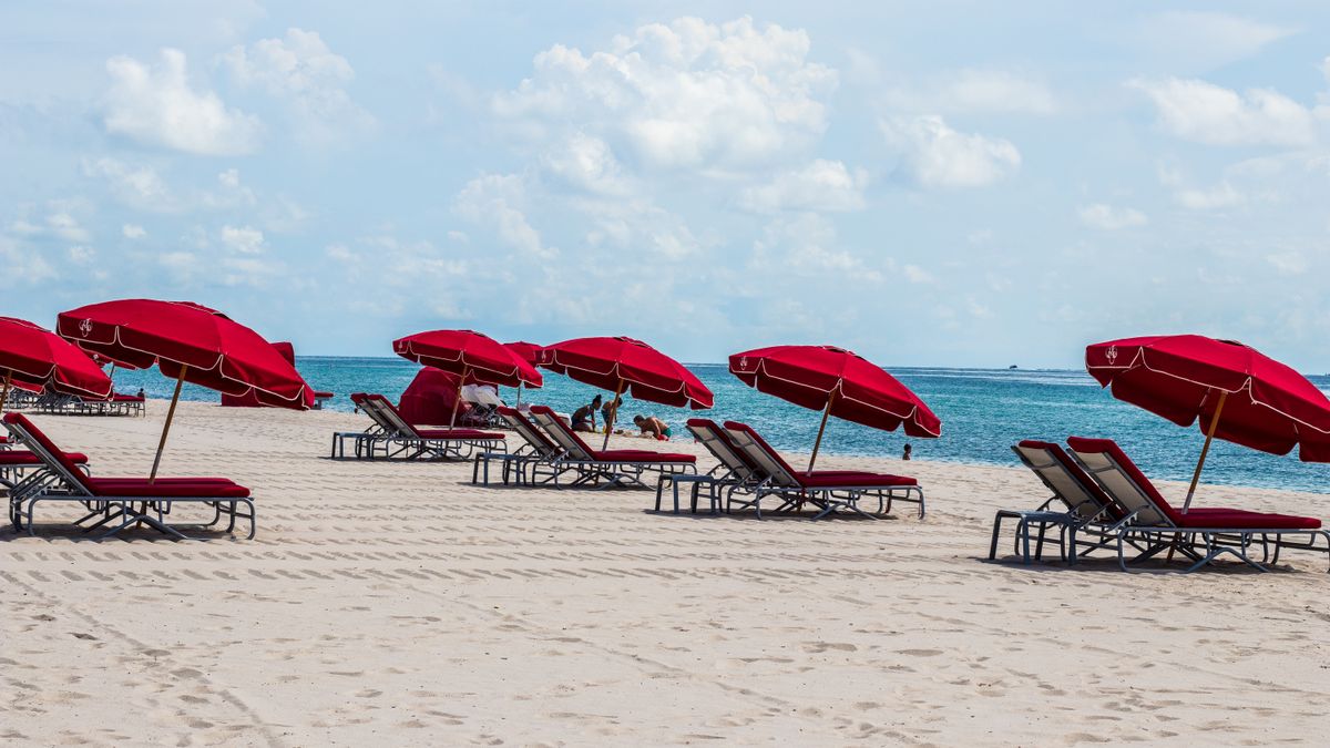 How to Enter Freebies in Miami, Florida Without Scams