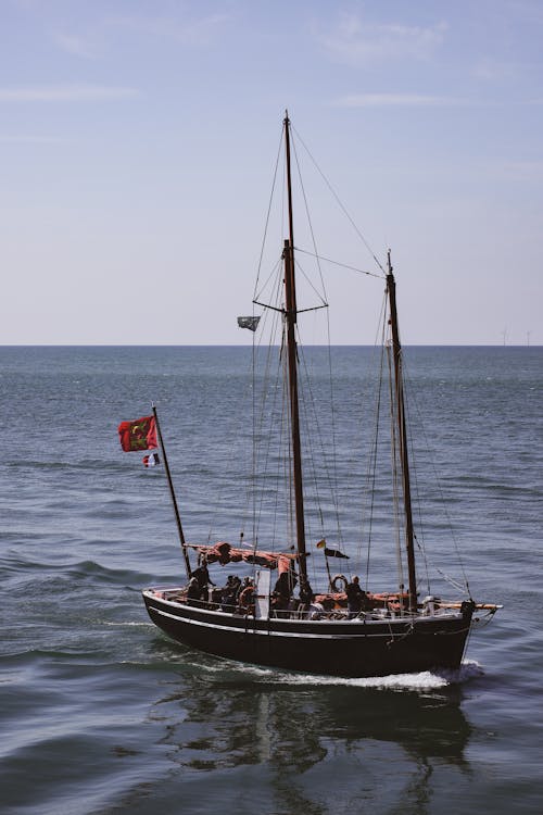 Základová fotografie zdarma na téma člun, dopravní systém, jachta