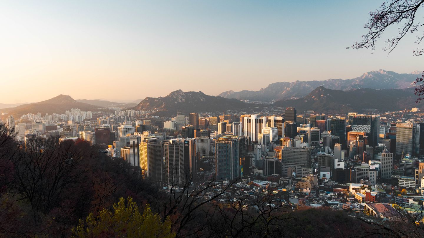 D-8 F-5 영주권 전환: 투자자가 실제로 확인할 요건과 절차 총정리