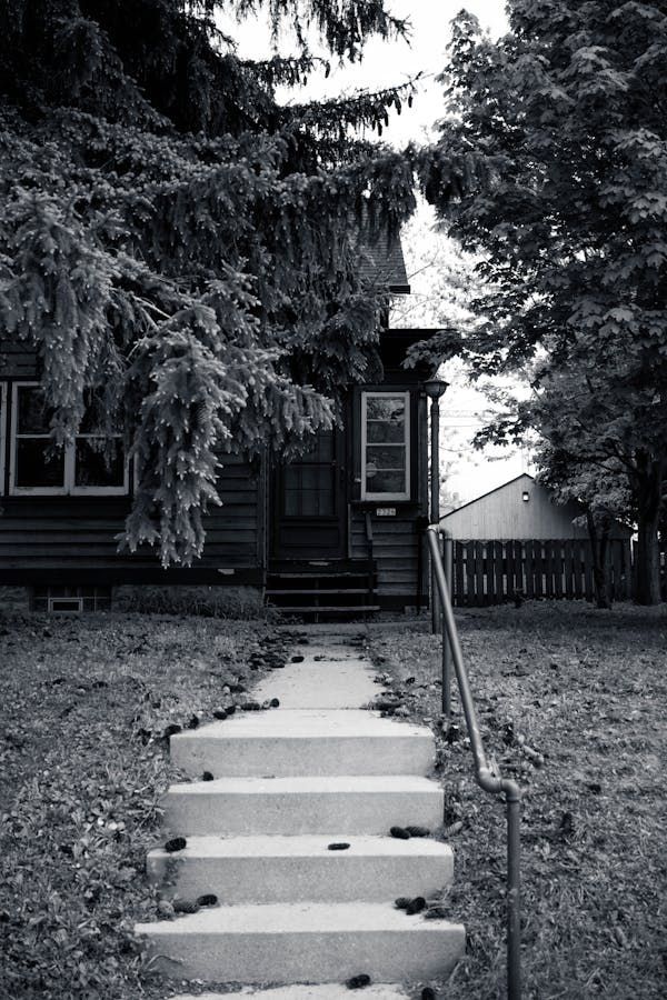 Milwaukee neighborhood homes