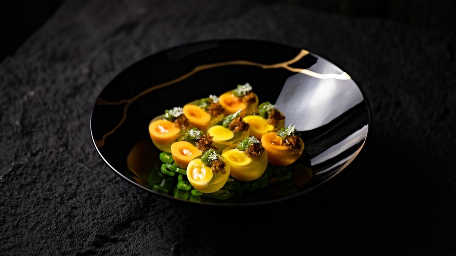 Saffron tapas with herbs