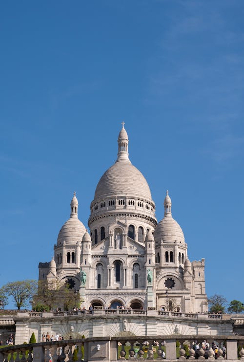 The sacre coeur basilica in paris, france