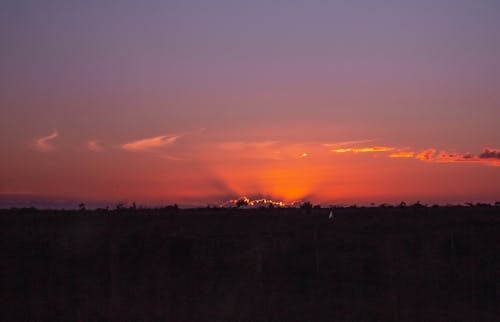 Безкоштовне стокове фото на тему «skyscape, з підсвіткою, Захід сонця»