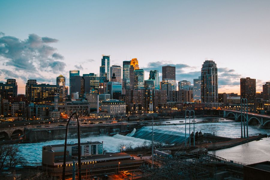 Minneapolis skyline along the Mississippi River, Twin Cities
