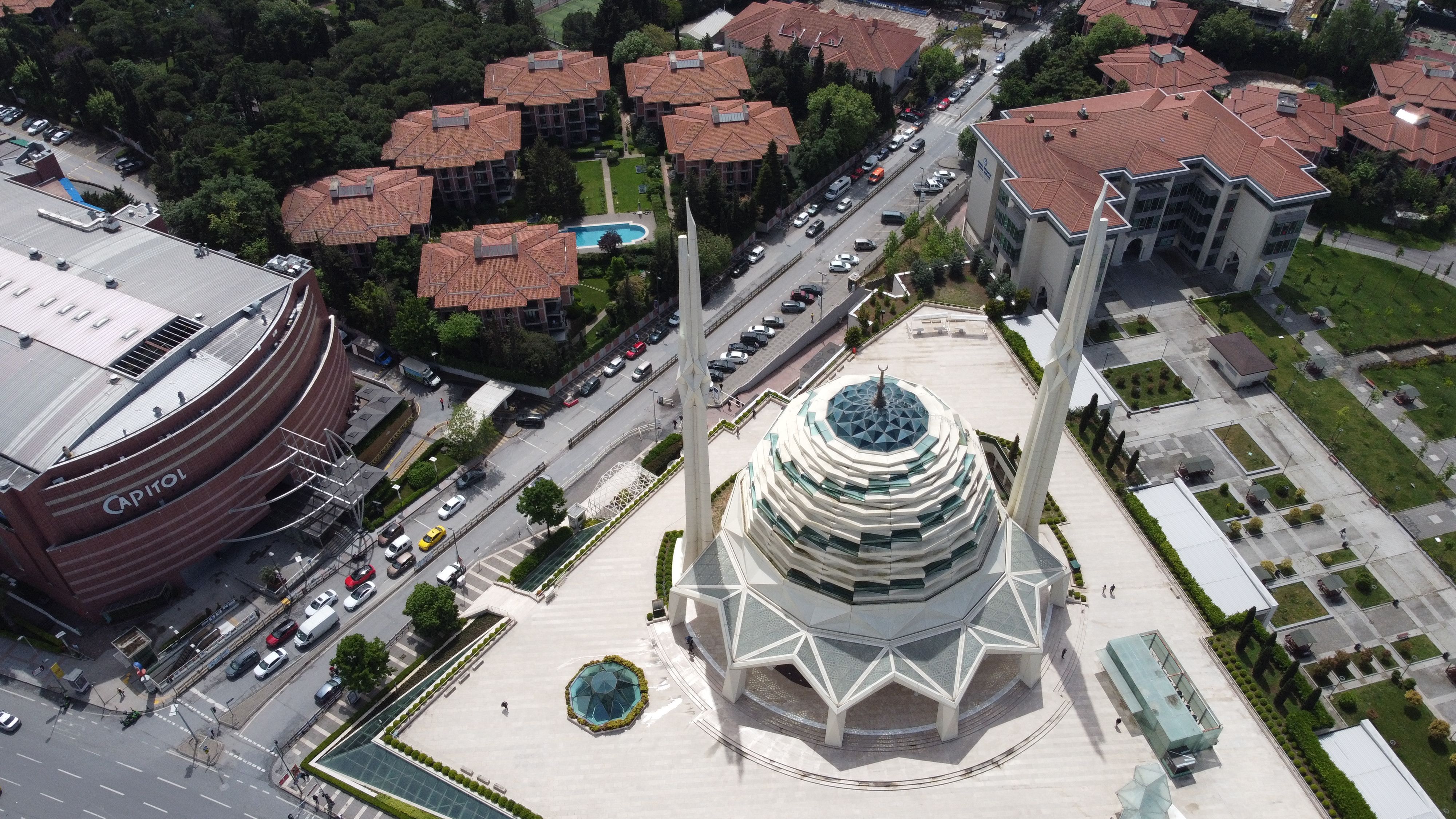 Capitol Shopping Mall Photos, Download The BEST Free Capitol Shopping ...
