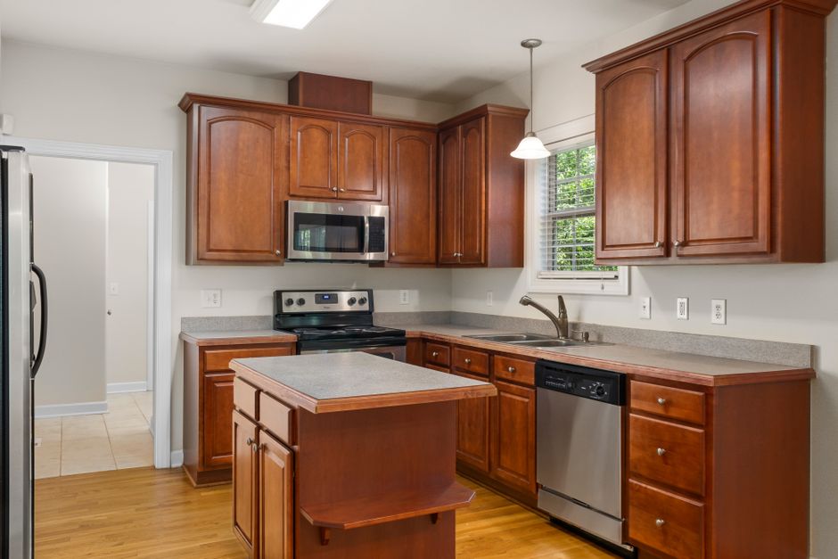 Q: Is peel and stick countertop rental suitable for renters?