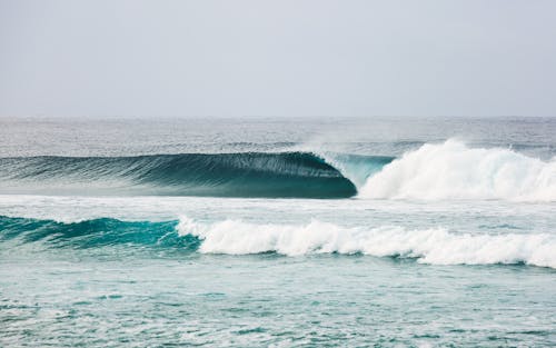 Free Sea Waves Stock Photo