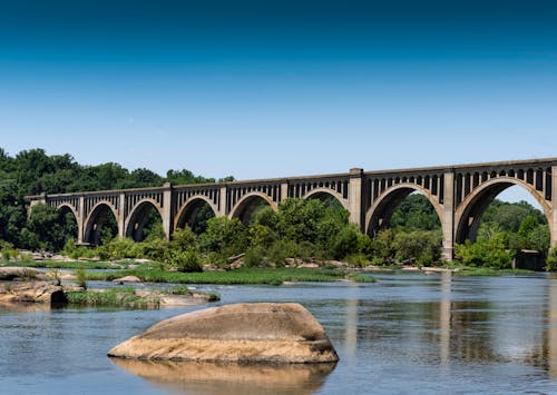 卵石, 拱橋, 火車 的 免费素材图片