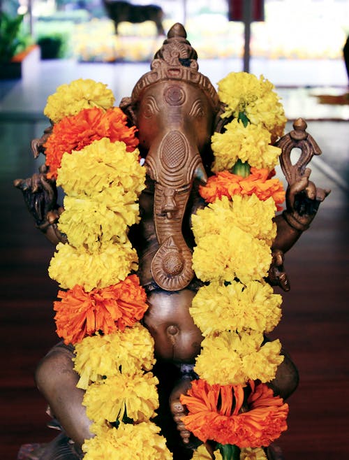 Kahverengi Lord Ganesha Heykelcik