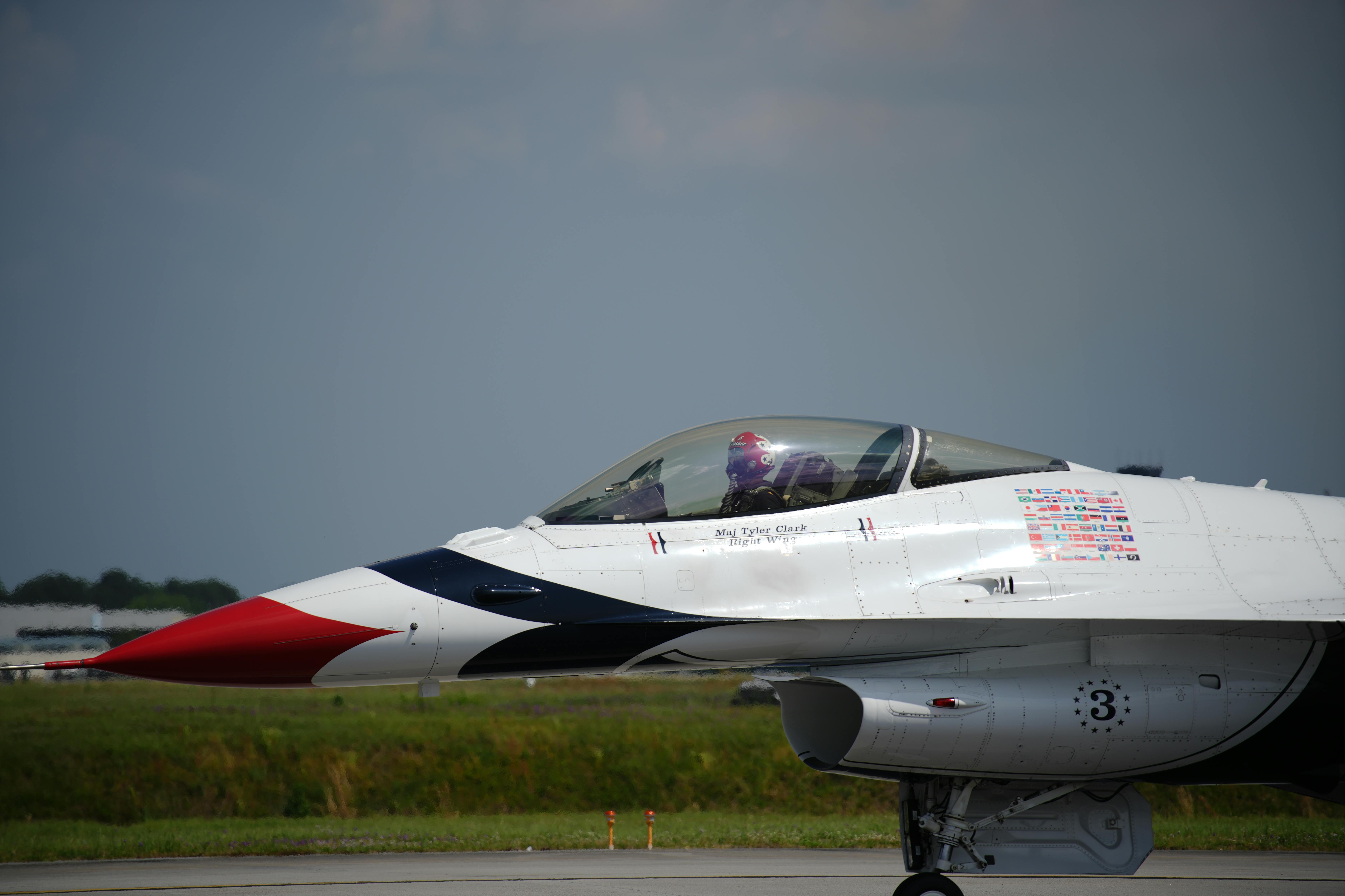 Close-up of a US Air Force F-16 Thunderbird jet with pilot, captured at Charleston Airshow.