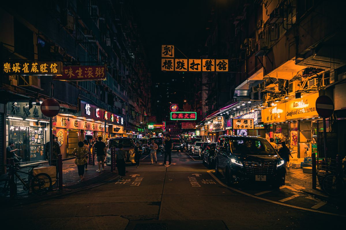 Hong Kong cityscape where lou fo tong is a daily household ritual