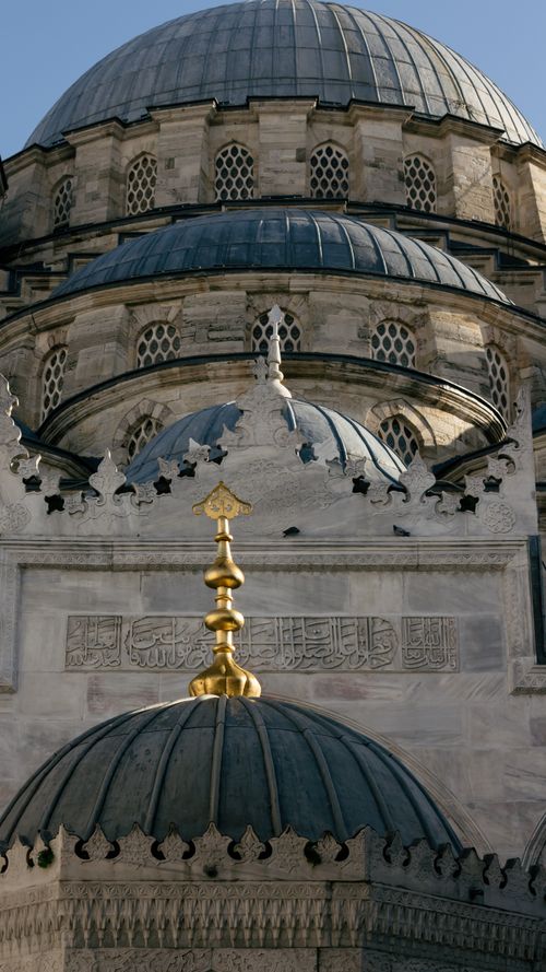 Free Close-up of New Mosque's intricate Ottoman domes in Istanbul, showcasing Islamic architecture. Stock Photo